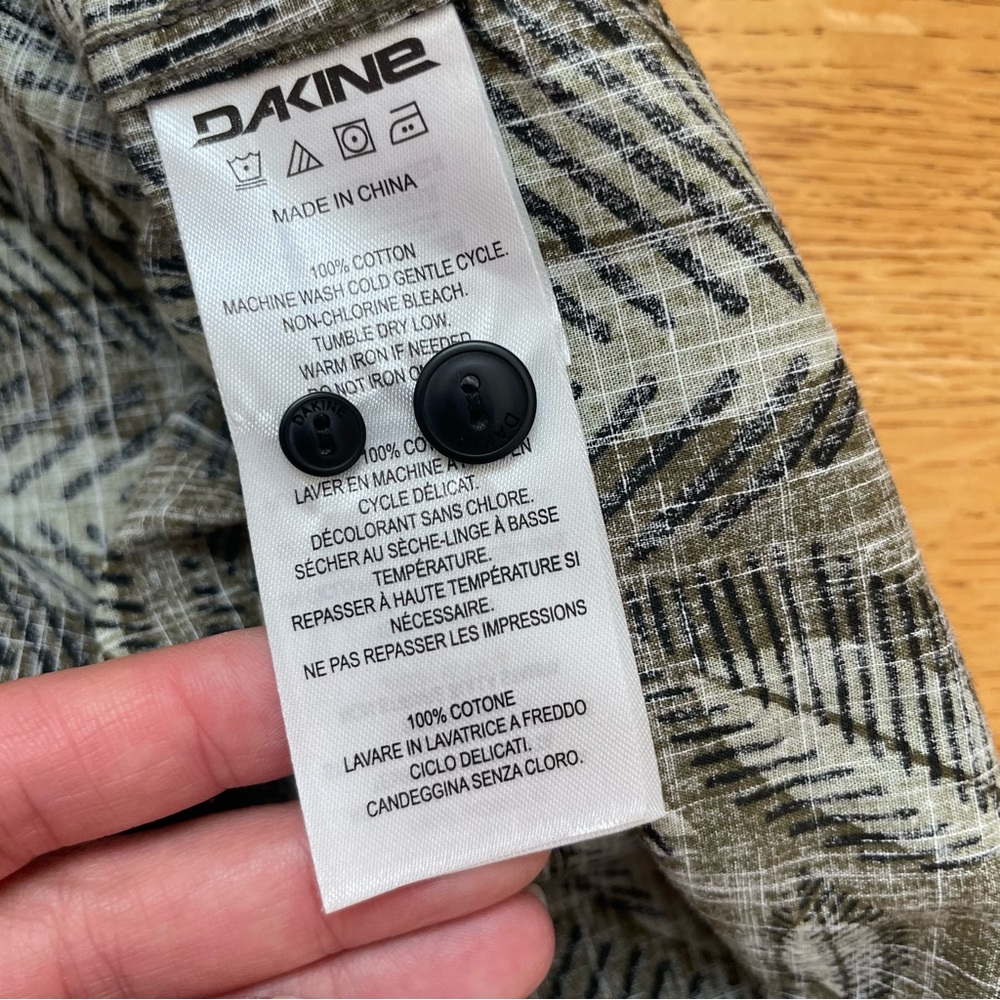 Dakine Green Leaf Pattern Casual Button Down Shirt - image 5